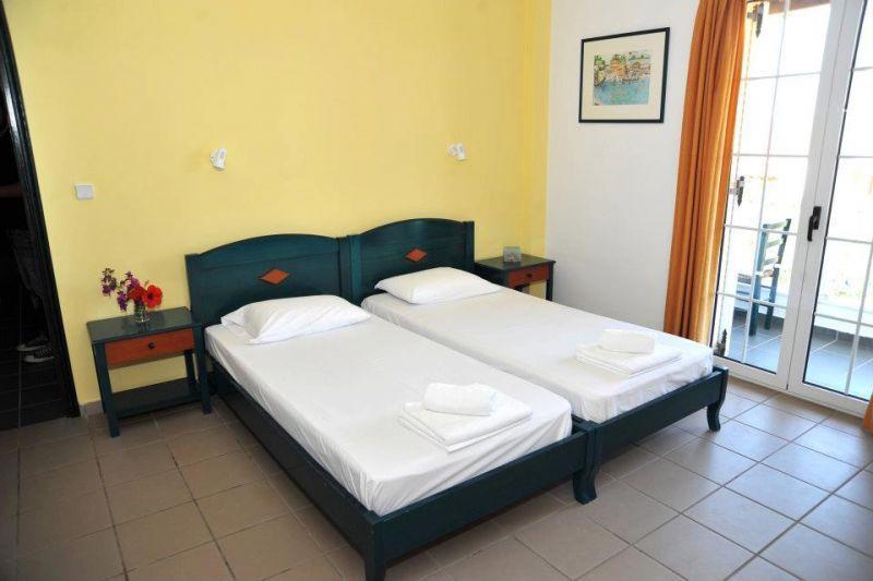 Papoulias Rooms Elafonissos Quarto foto
